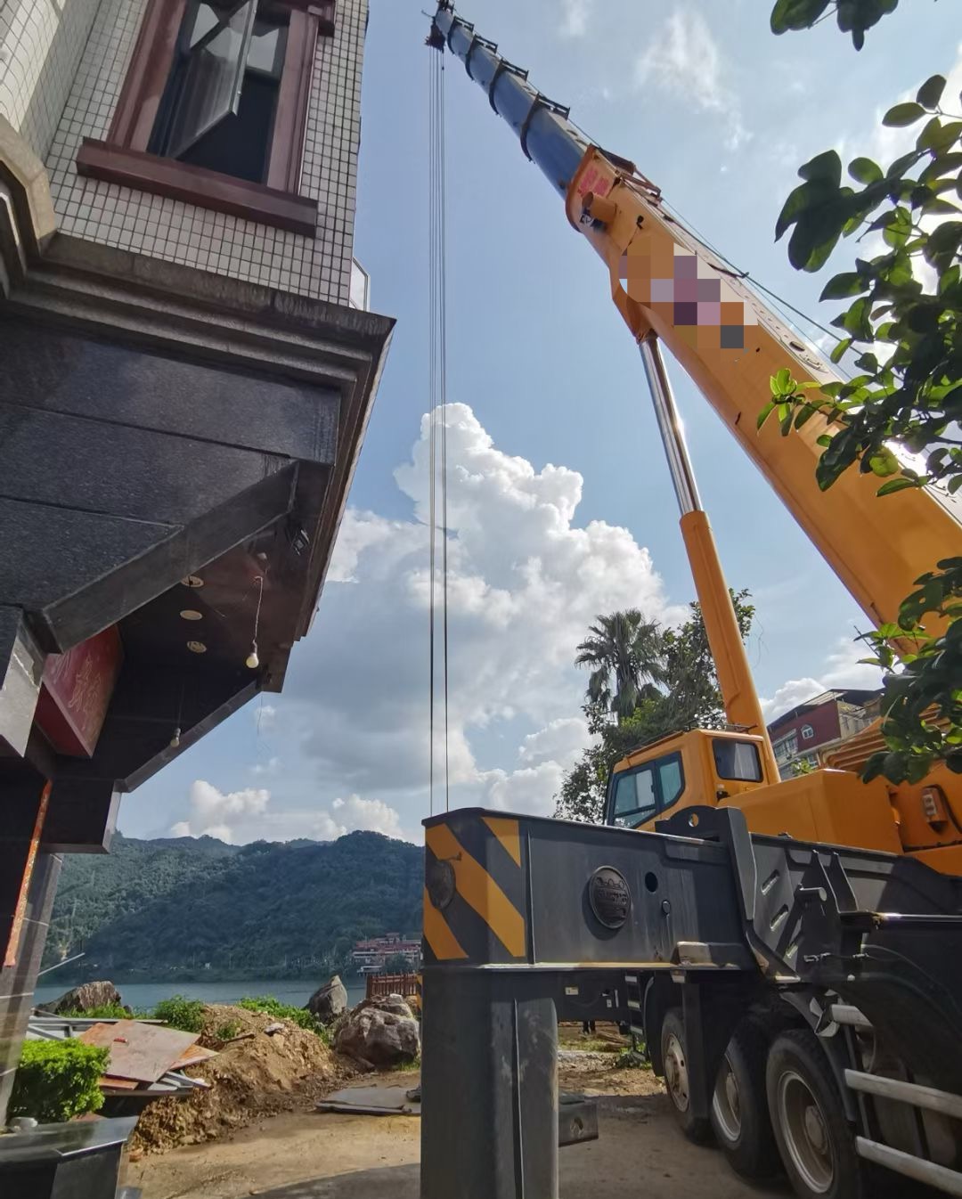 建邺区8-100吨吊车出租价格