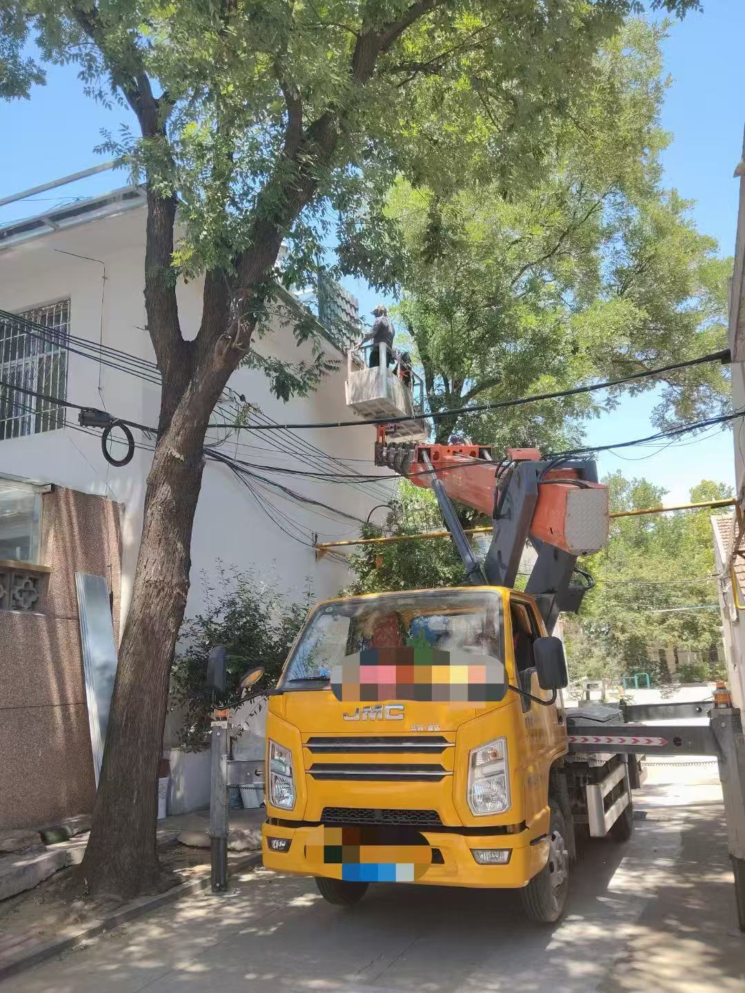 建邺区高空作业车能吊装重物吗？最大承载多少公斤？